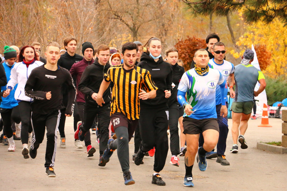 Первокурсники факультета КТиИБ вошли в десятку лидеров легкоатлетического пробега!